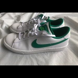 Nike Youth